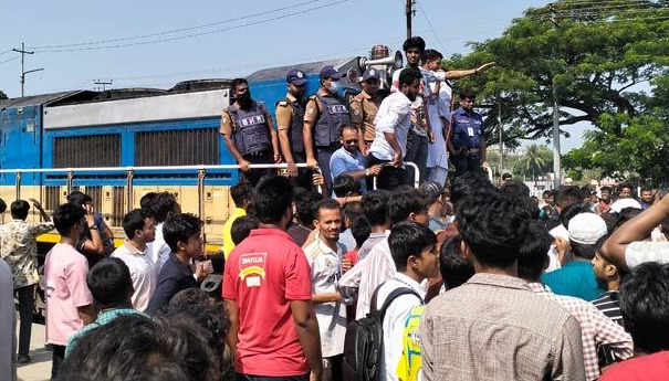 ছবি media image